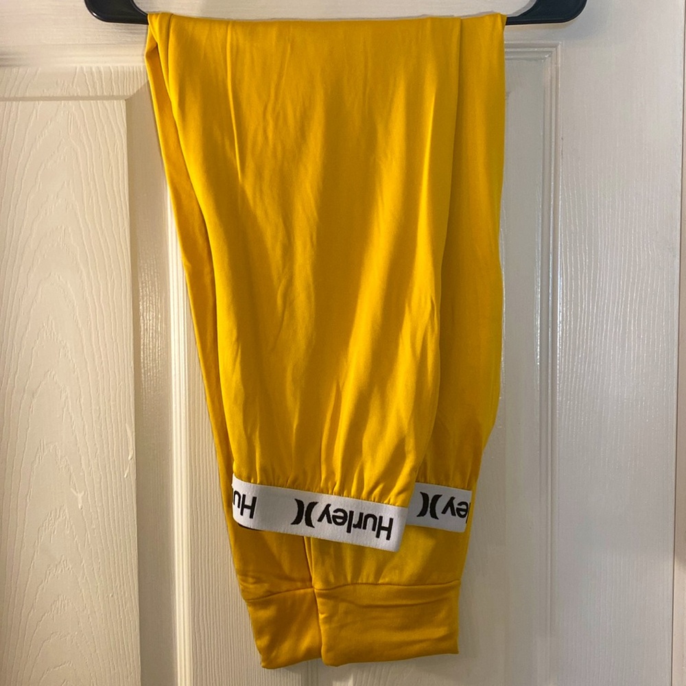 Hurley Vibrant Misted Yellow Hoodie Jogger Set NWTs - Picture 5 of 9